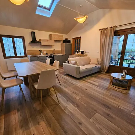 Hébergement de vacances Horizon Marin Maison Plain Pied à 150m De La D'asnelles, Vue D'une Chambre, Entièrement Rénovée En 2026, Jardin, Belle Terrasse, Parking Privatif, Au Coeur Des Plages Du Débarquement, Proche De Tous Commerces, Près De Bayeux Asnelles