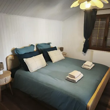 Hébergement de vacances Horizon Marin Maison Plain Pied à 150m De La D'asnelles, Vue D'une Chambre, Entièrement Rénovée En 2026, Jardin, Belle Terrasse, Parking Privatif, Au Coeur Des Plages Du Débarquement, Proche De Tous Commerces, Près De Bayeux *